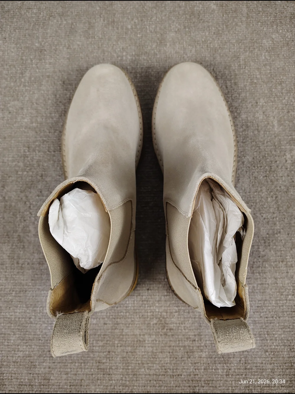 Mens BARNEYS NEW YORK Velour Beige Chelsea Boots Size 9M ITALY